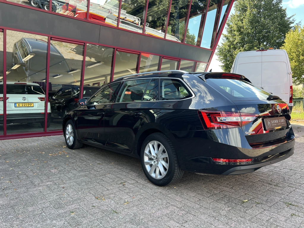 Škoda Superb – foto 2