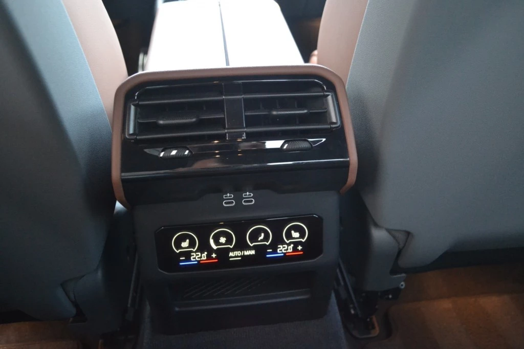 BMW i5 – foto 13