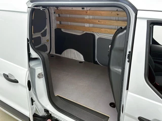 Ford Transit Connect – thumbnail 28