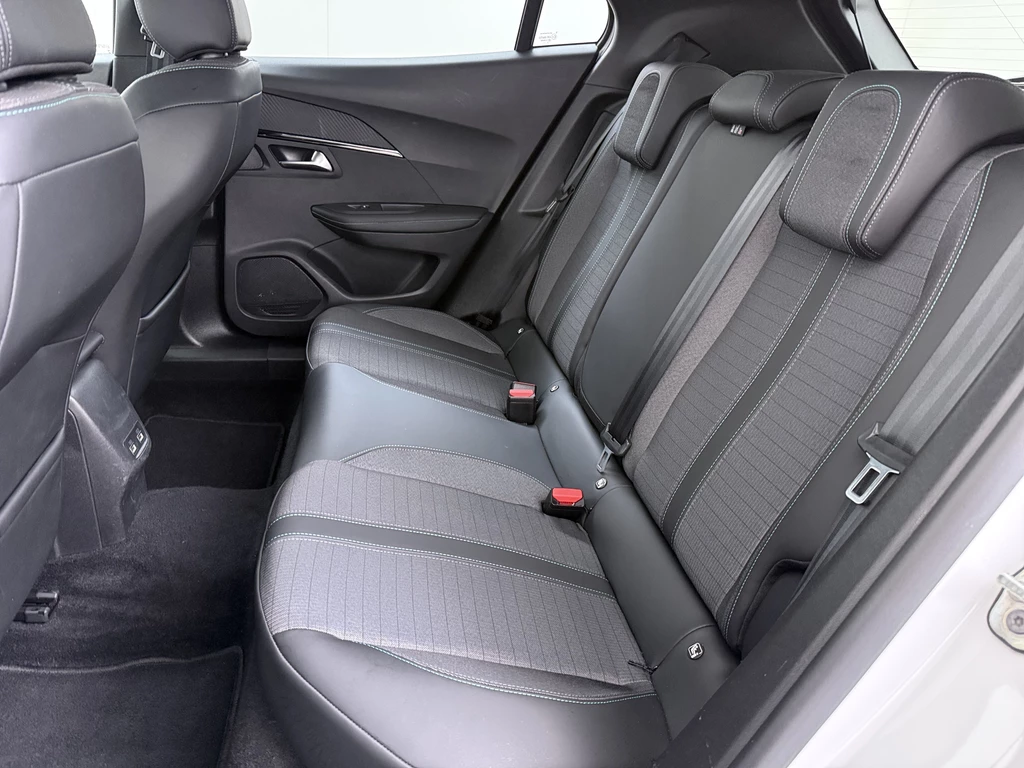 Peugeot e-2008 – foto 41