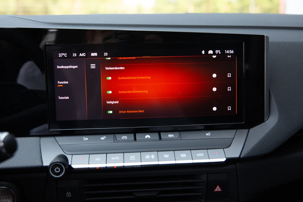 Opel Astra – foto 18