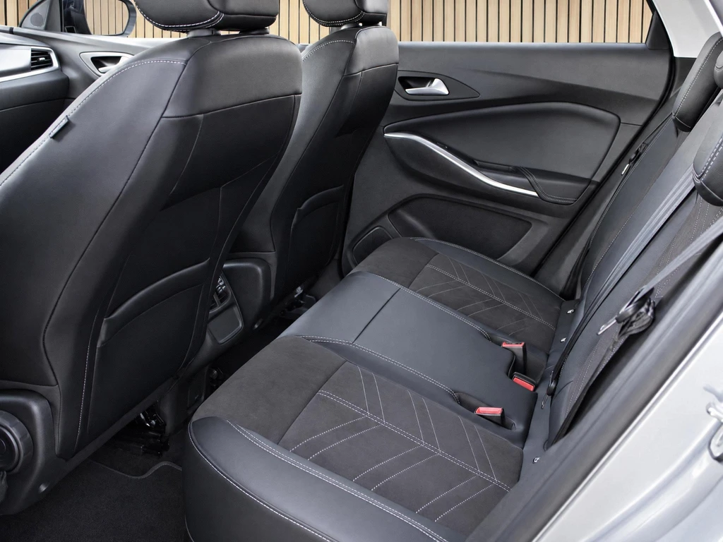 Opel Grandland – foto 12