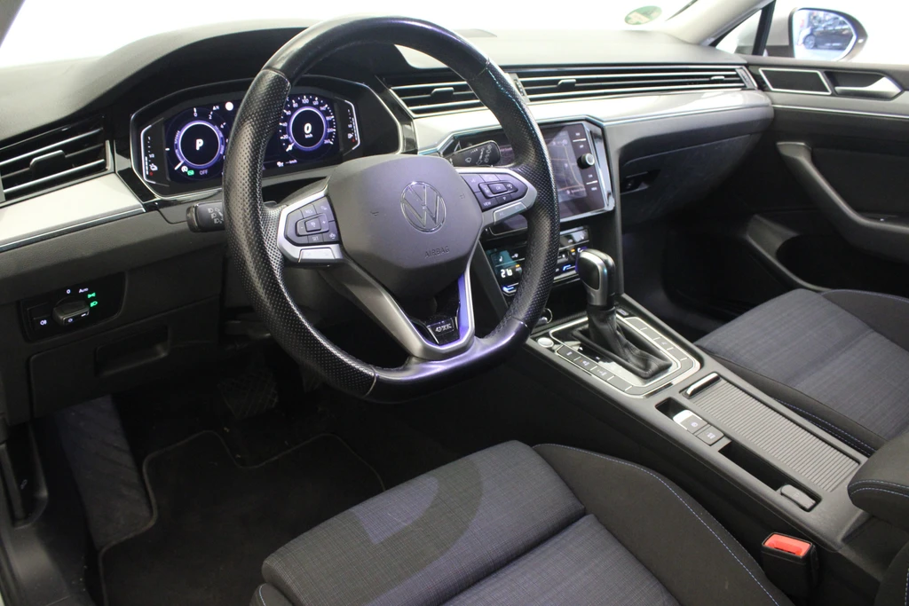 Volkswagen Passat – foto 22