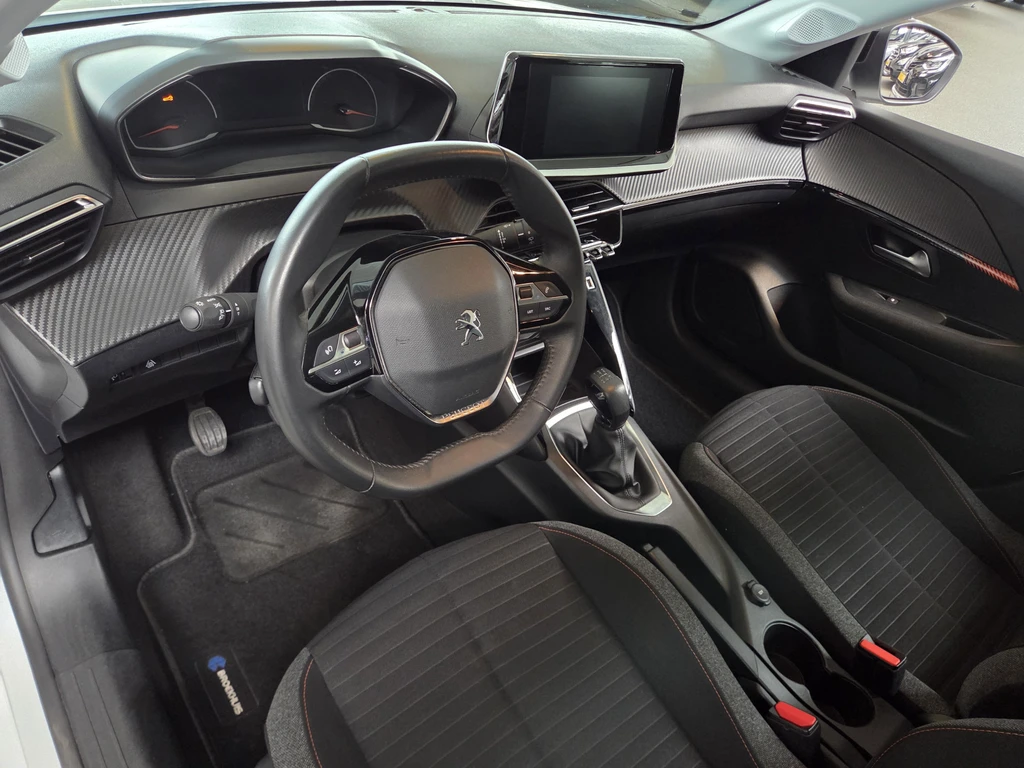 Peugeot 208 – foto 11