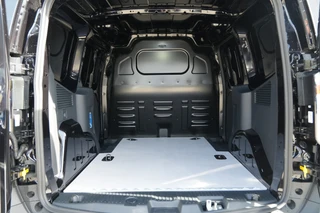Ford E-Transit Courier – thumbnail 10