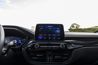 Ford Kuga – thumbnail 25