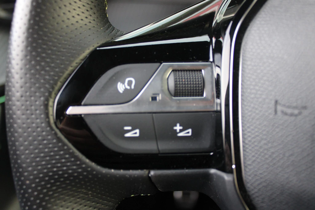 Peugeot 208 – foto 32