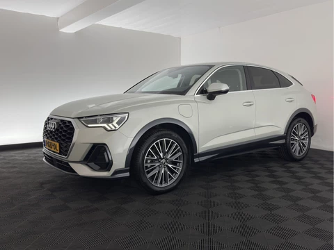 Audi Q3 Sportback 45 TFSI e Advanced Edition (Plug-in) {SoH-90%} (INCL-BTW) Aut. *FULL-LED | HEATED-SPORTSEATS | DIGI-COCKPIT | DAB+ | KEYLESS | NAVI-FULLMAP | PRIVACY-GLASS | BLINDSPOT | SHIFTPADDLES | ECC | TOWBAR | PDC | 19''ALU*