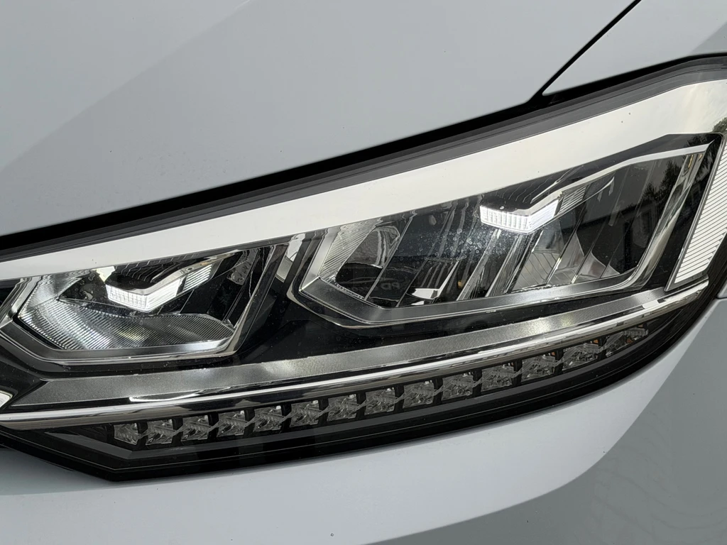 Volkswagen Touran – foto 12