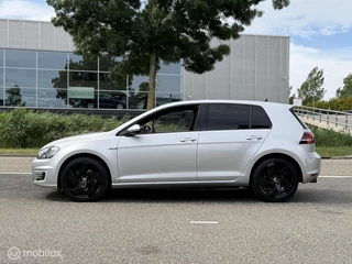 Volkswagen Golf – thumbnail 6