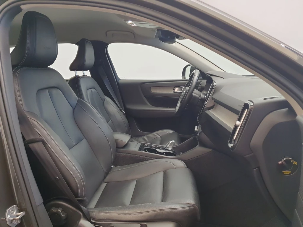Volvo XC40 – foto 8