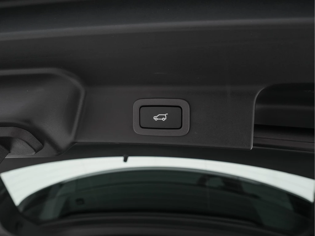Jaguar F-PACE – foto 28