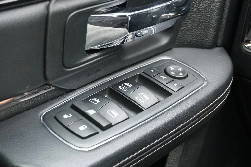 Dodge Ram 1500 – foto 25