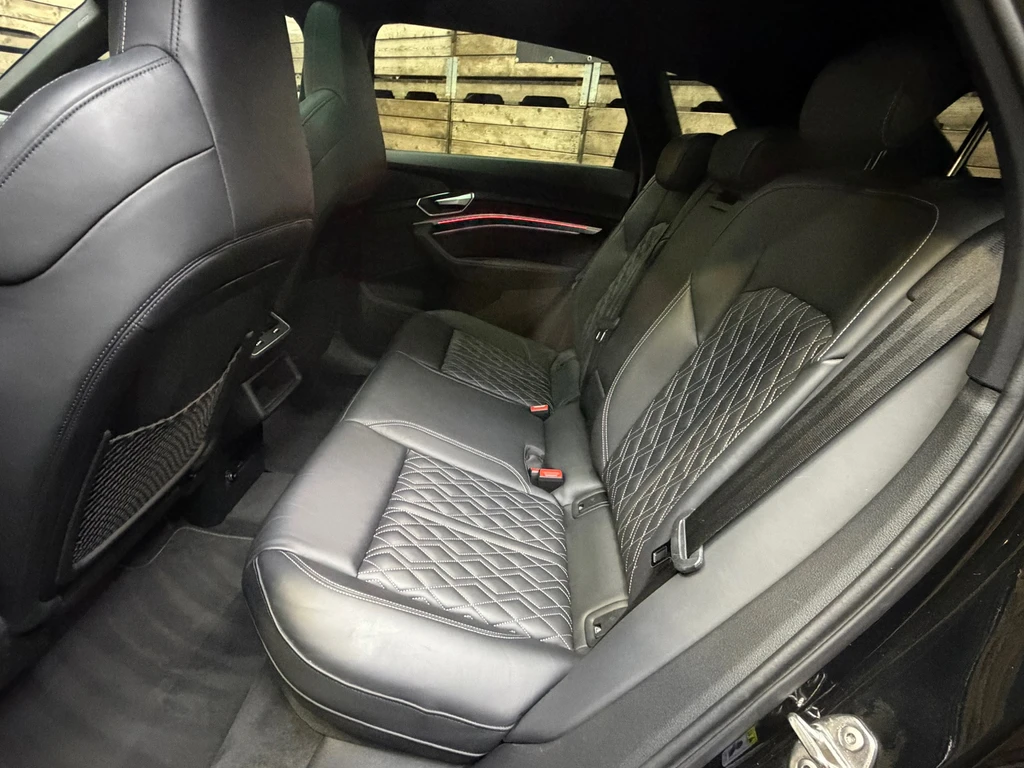 Audi Q8 e-tron – foto 12