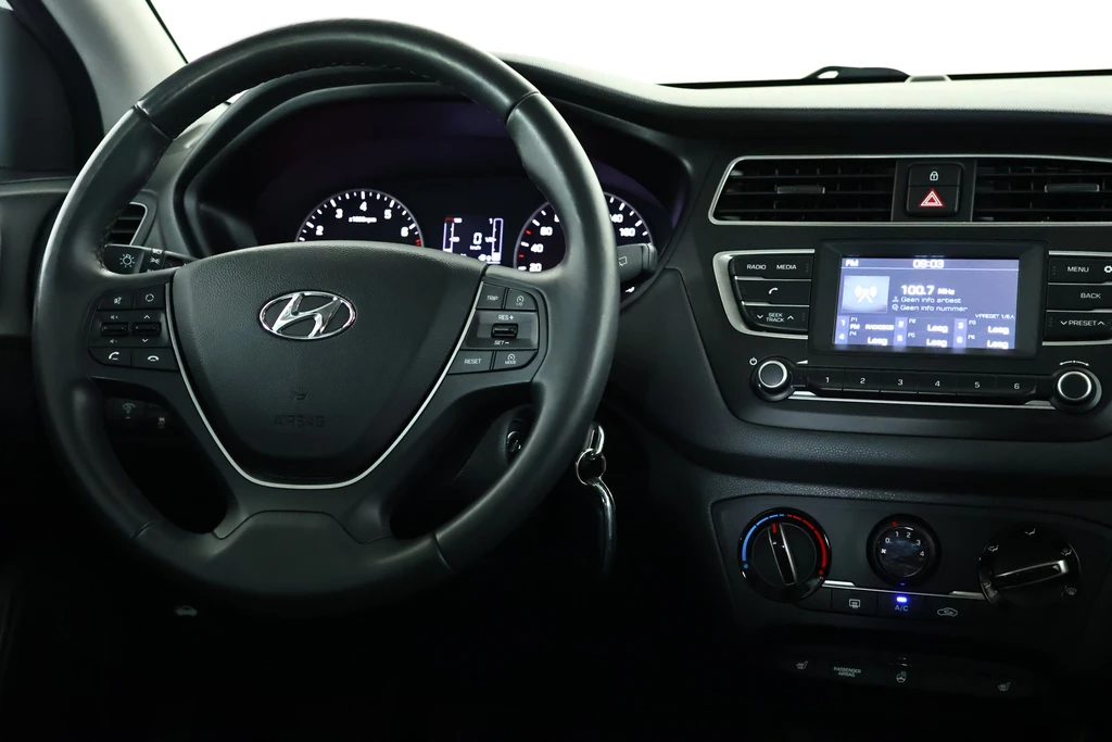 Hyundai i20 – foto 17