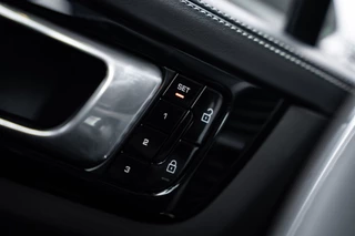 Porsche Cayenne – thumbnail 37