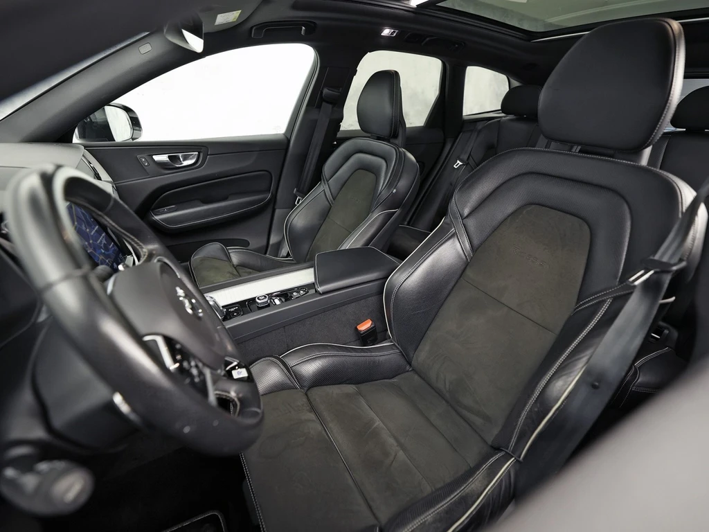 Volvo XC60 – foto 18