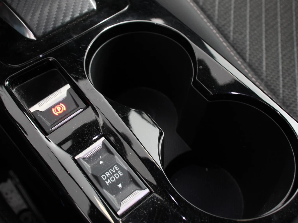 Peugeot e-2008 – foto 34