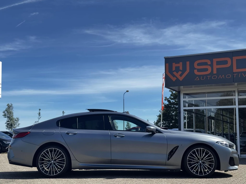 BMW 8 Serie – foto 10