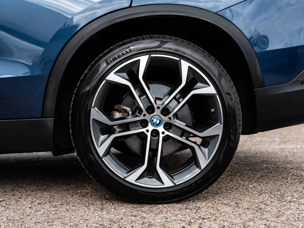 BMW X5 – foto 13