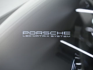 Porsche 911 – thumbnail 18