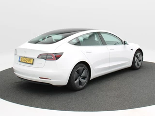 Tesla Model 3 – thumbnail 4
