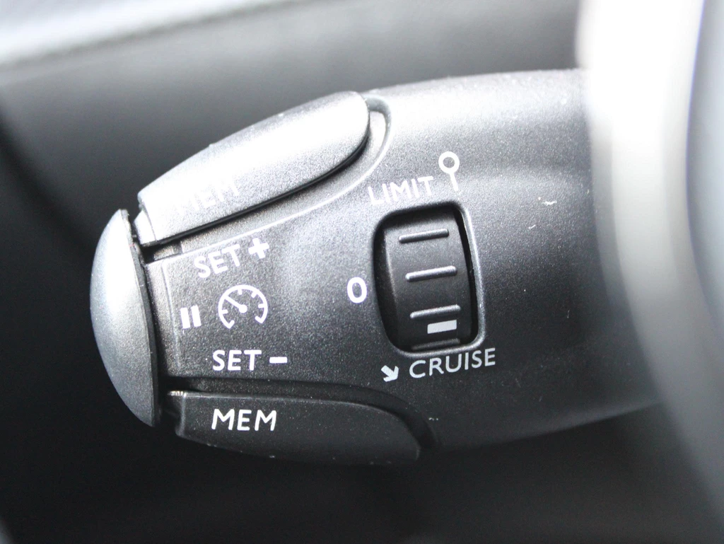 Peugeot e-2008 – foto 22