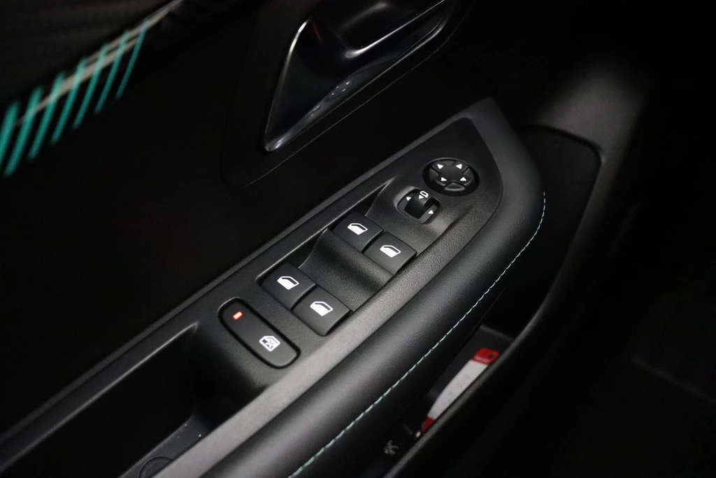 Peugeot 208 – foto 18