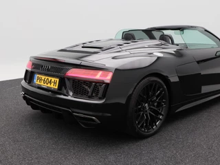 Audi R8 – thumbnail 8