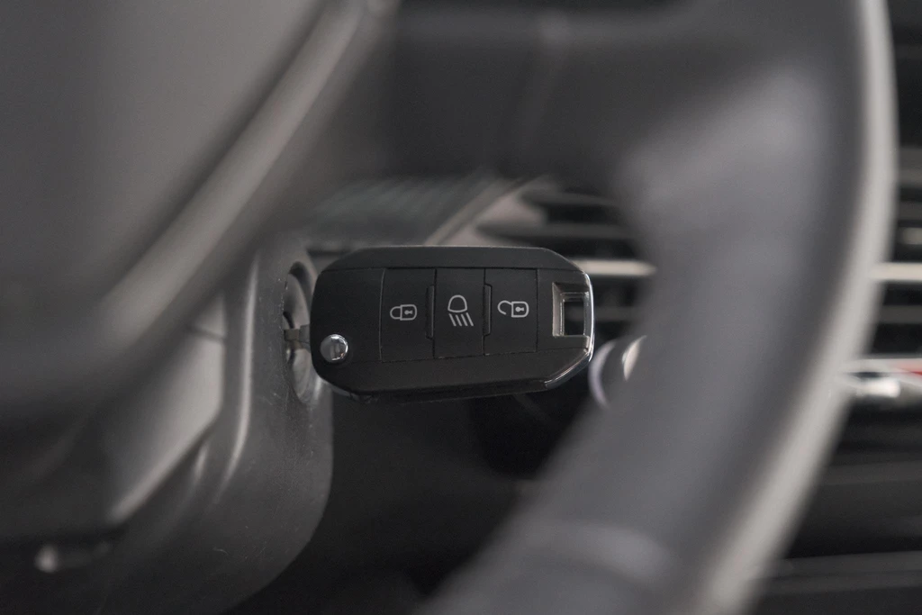 Peugeot 208 – foto 23