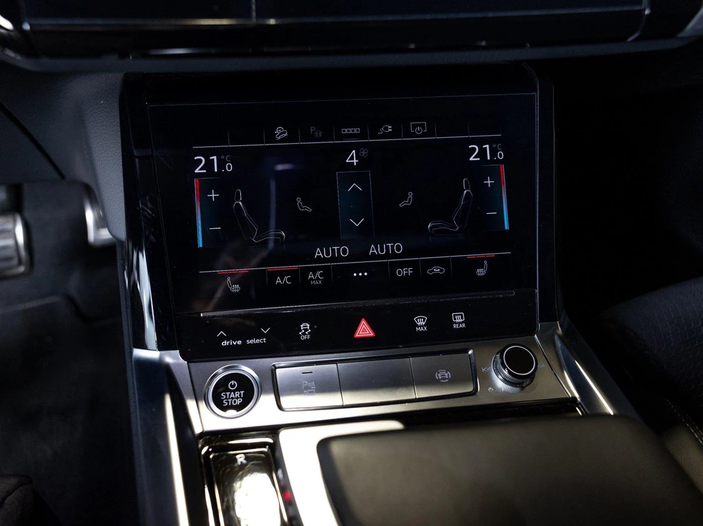 Audi Q8 Sportback e-tron – foto 39