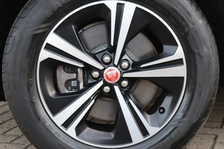 Jaguar E-PACE – thumbnail 16