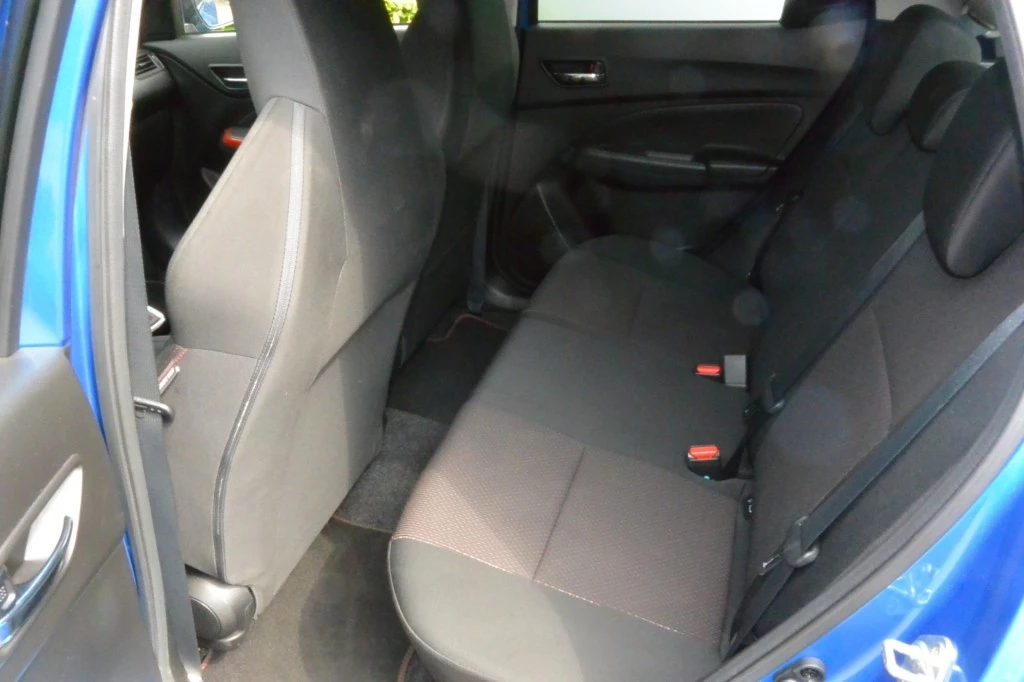 Suzuki Swift – foto 30