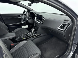 Kia ProCeed – thumbnail 14