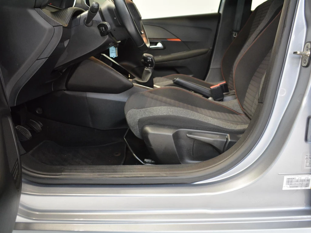 Peugeot 208 – foto 22