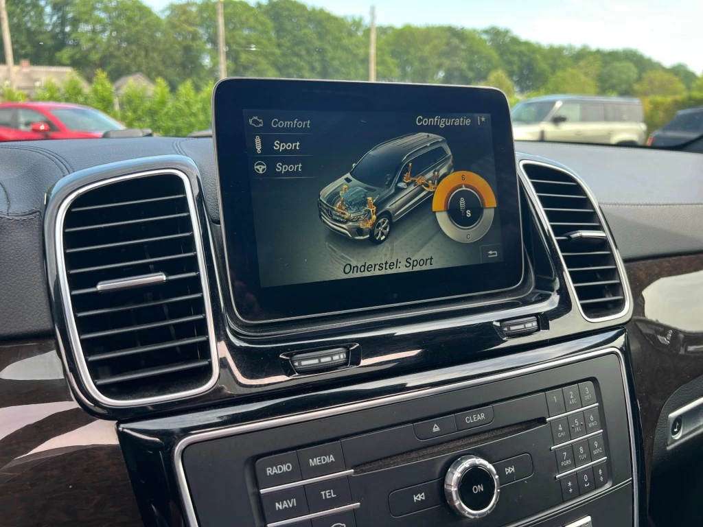 Mercedes-Benz GLS – foto 28