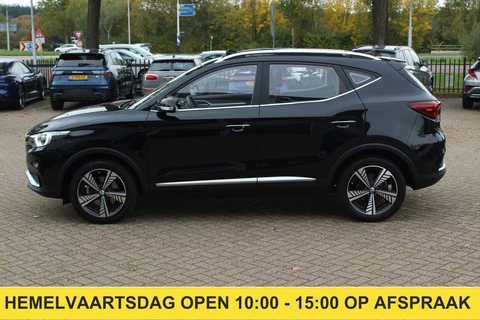 MG ZS EV MG Luxury 45 kWh / SoH 89,7% / Panoramadak / Camera / Leder / 17'' / Keyless / Navigatie / ACC / Dodehoek / DAB / Stoelverwarming