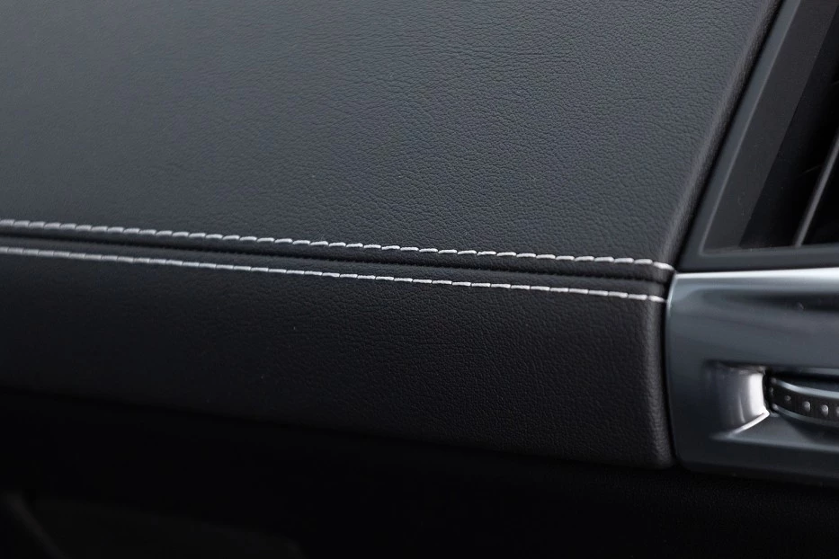 Jaguar E-PACE – foto 18