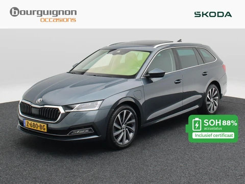 Skoda Octavia Combi 1.4 TSi 204 PK iV PHEV Business Plus | Stoelverwarming | Panoramadak | Camera | Adaptive Cruise | Head UP | 18 Inch | 95.33 Km !!