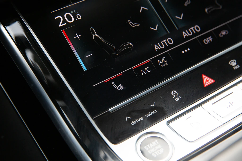 Audi A8 – foto 28