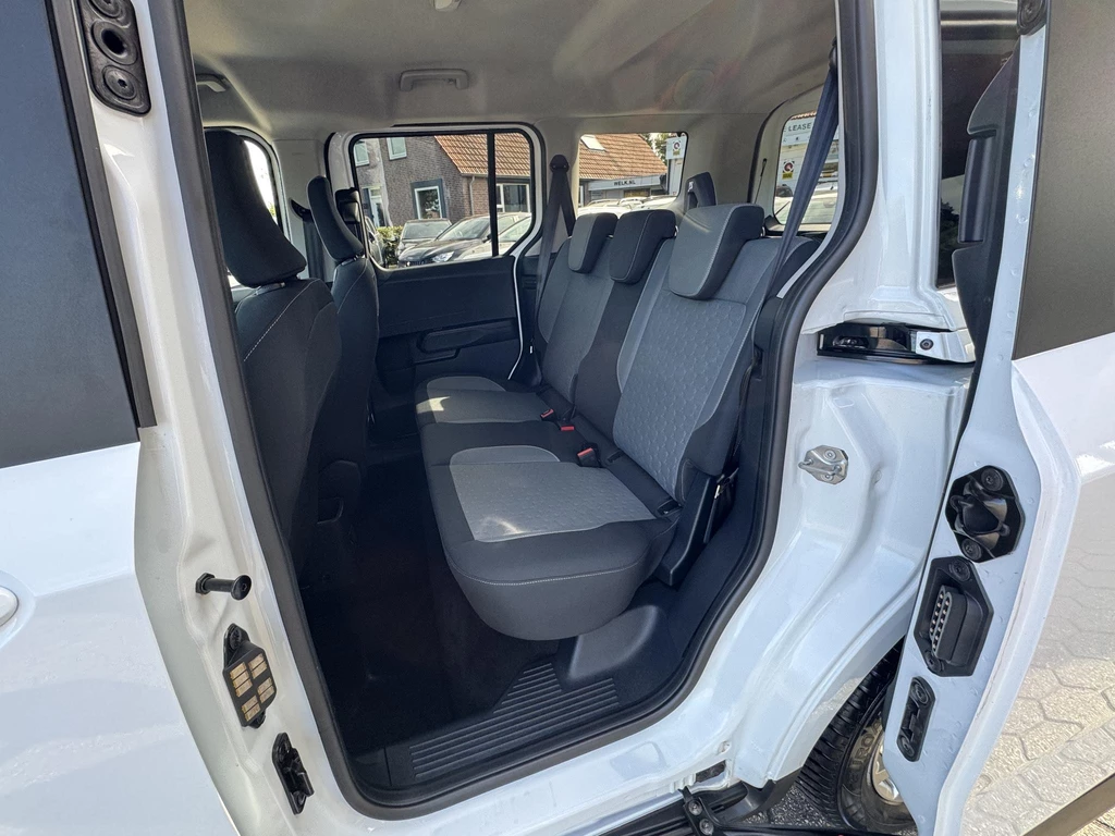 Ford Tourneo Courier – foto 23