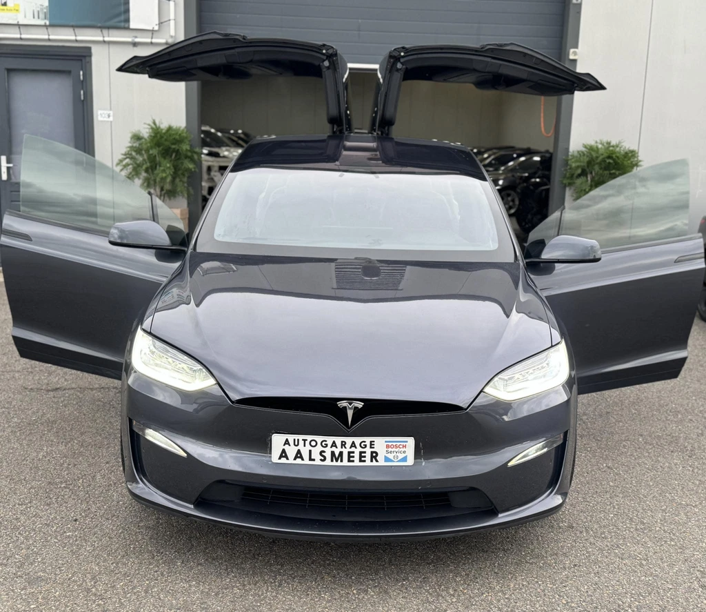 Tesla Model X – foto 10