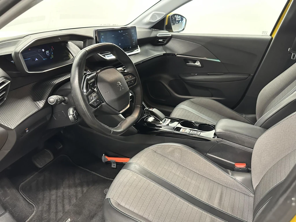 Peugeot e-208 – foto 15