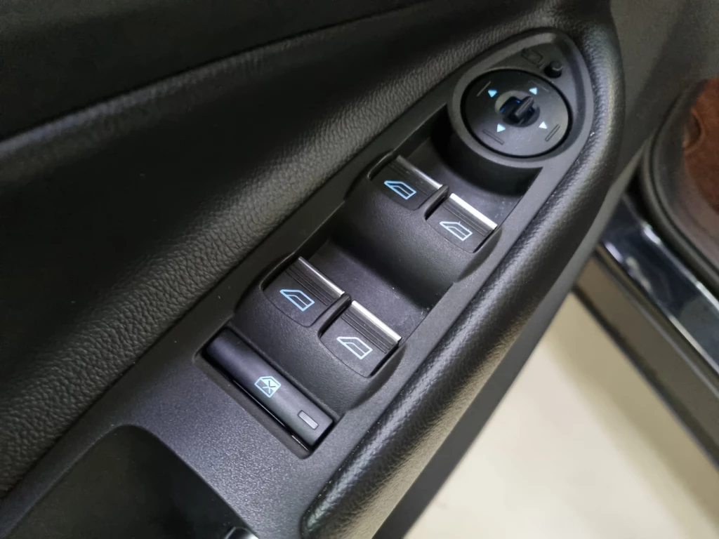 Ford Kuga – foto 26