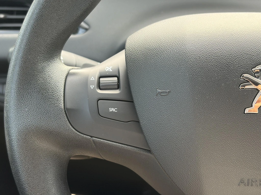 Peugeot 208 – foto 21