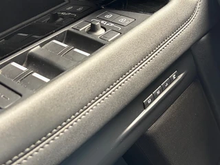 Land Rover Range Rover Evoque – thumbnail 23