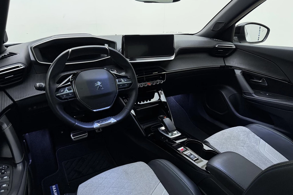 Peugeot e-2008 – foto 17