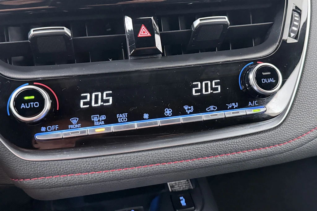 Toyota Corolla Touring Sports – foto 30