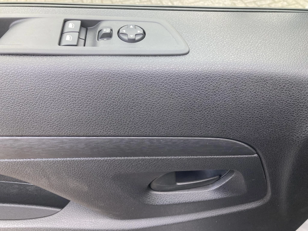 Opel Vivaro – foto 17