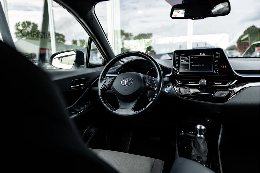 Toyota C-HR – foto 23